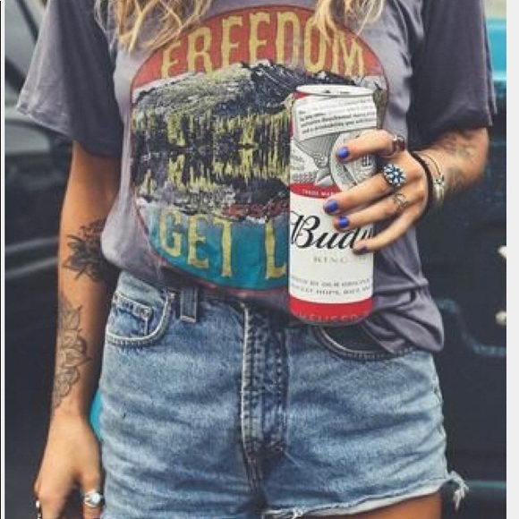 3 Surprise Vintage Graphic Tee’s - Picture 6 of 7